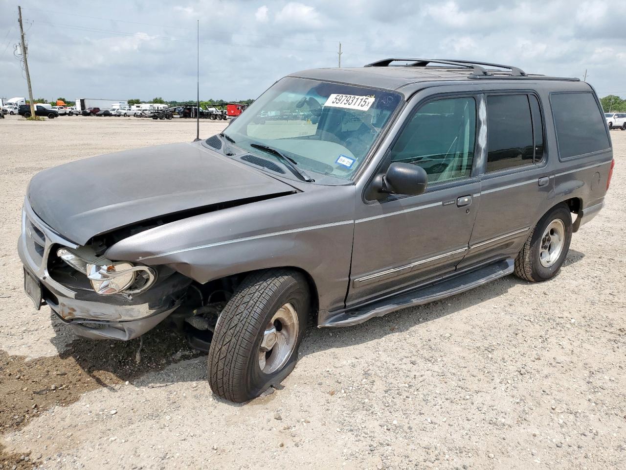 Ford Explorer Image 1