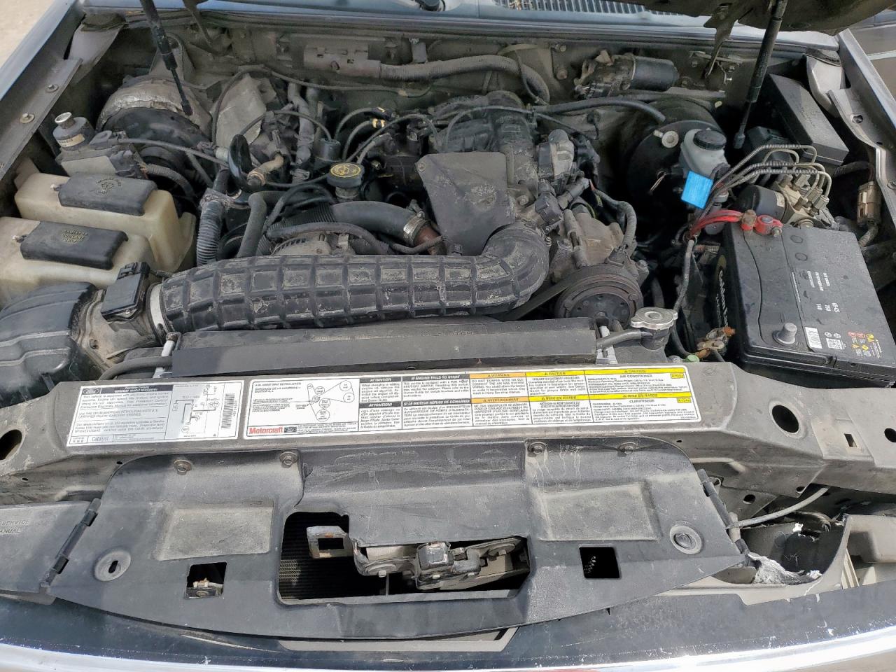 Ford Explorer Image 8