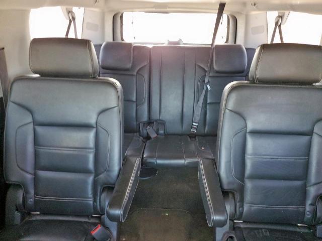 GMC Yukon Denali Image 12