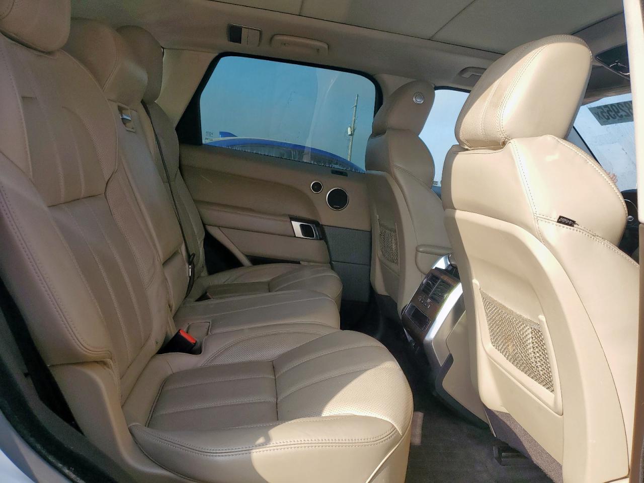 Land Rover Range Rover Hse Image 12