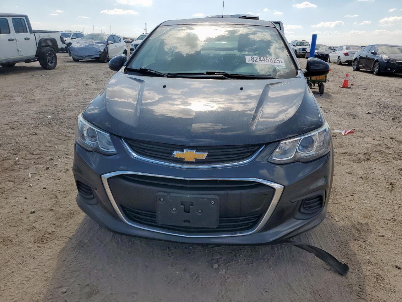 Chevrolet Sonic Lt Image 12