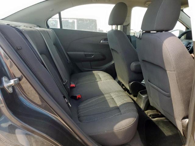 Chevrolet Sonic Lt Image 8