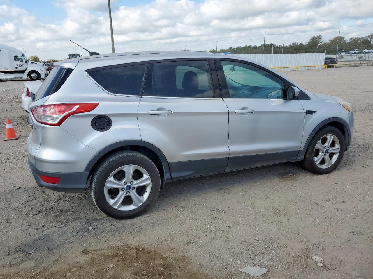 Ford Escape Se Image 3