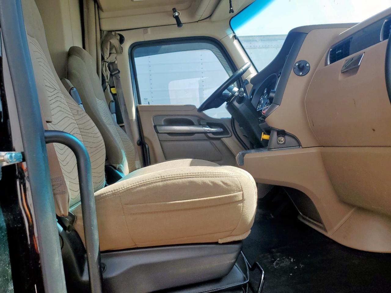 Kenworth T680 T680 Image 3