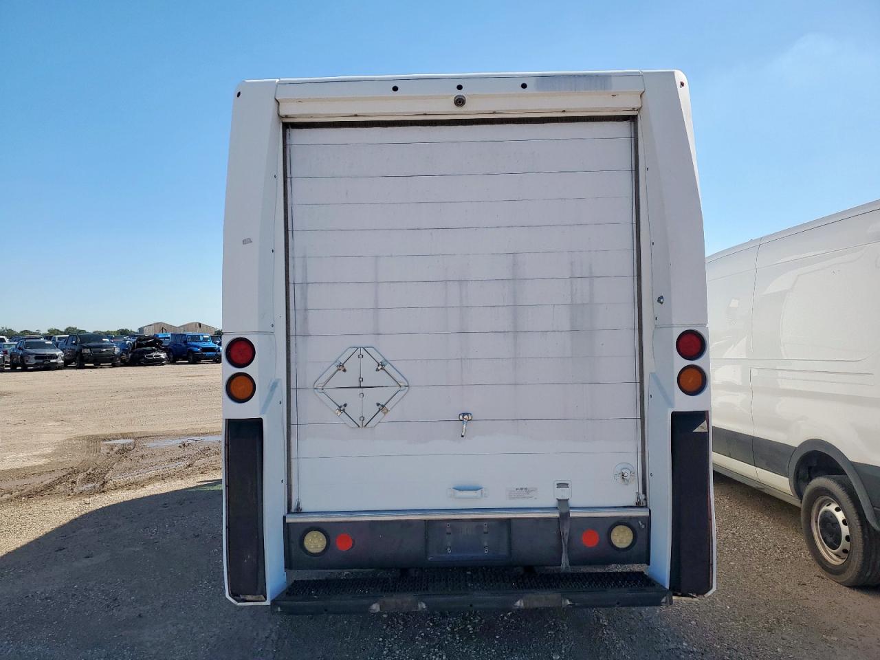 Isuzu Npr Hd Image 11