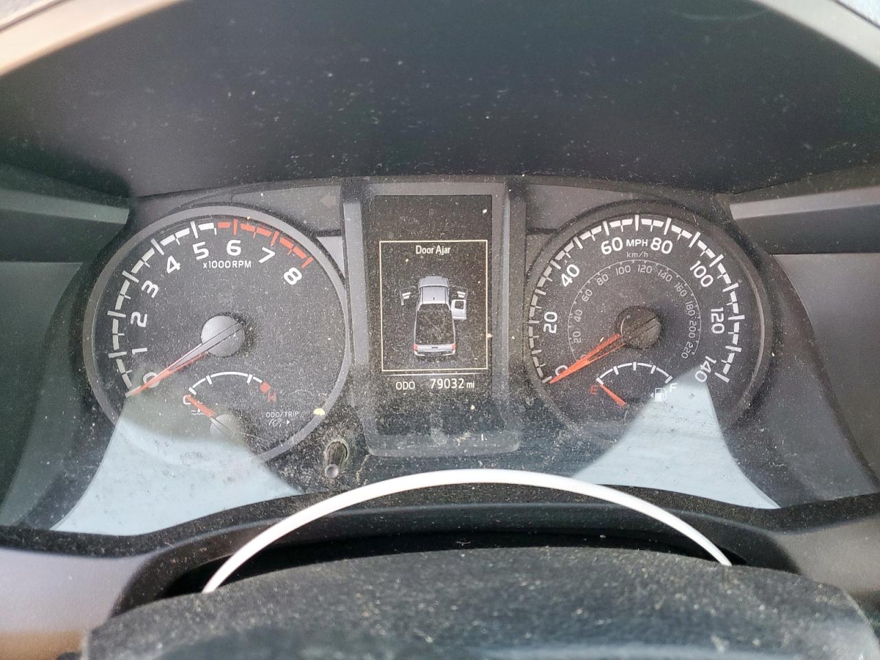 Toyota Tacoma Access Cab Image 9