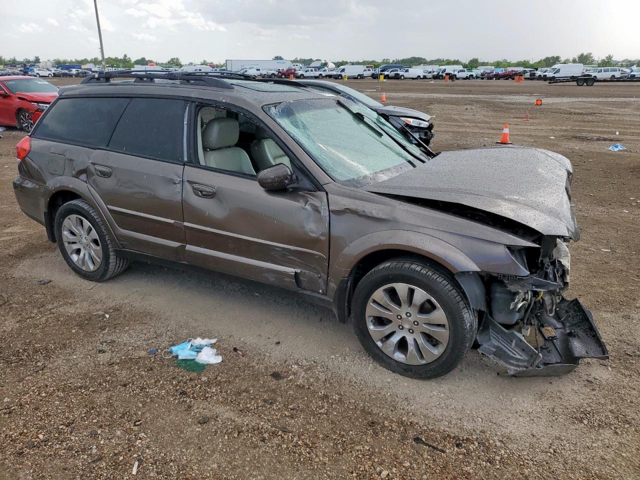 Subaru Outback 2.5i Limited Image 10