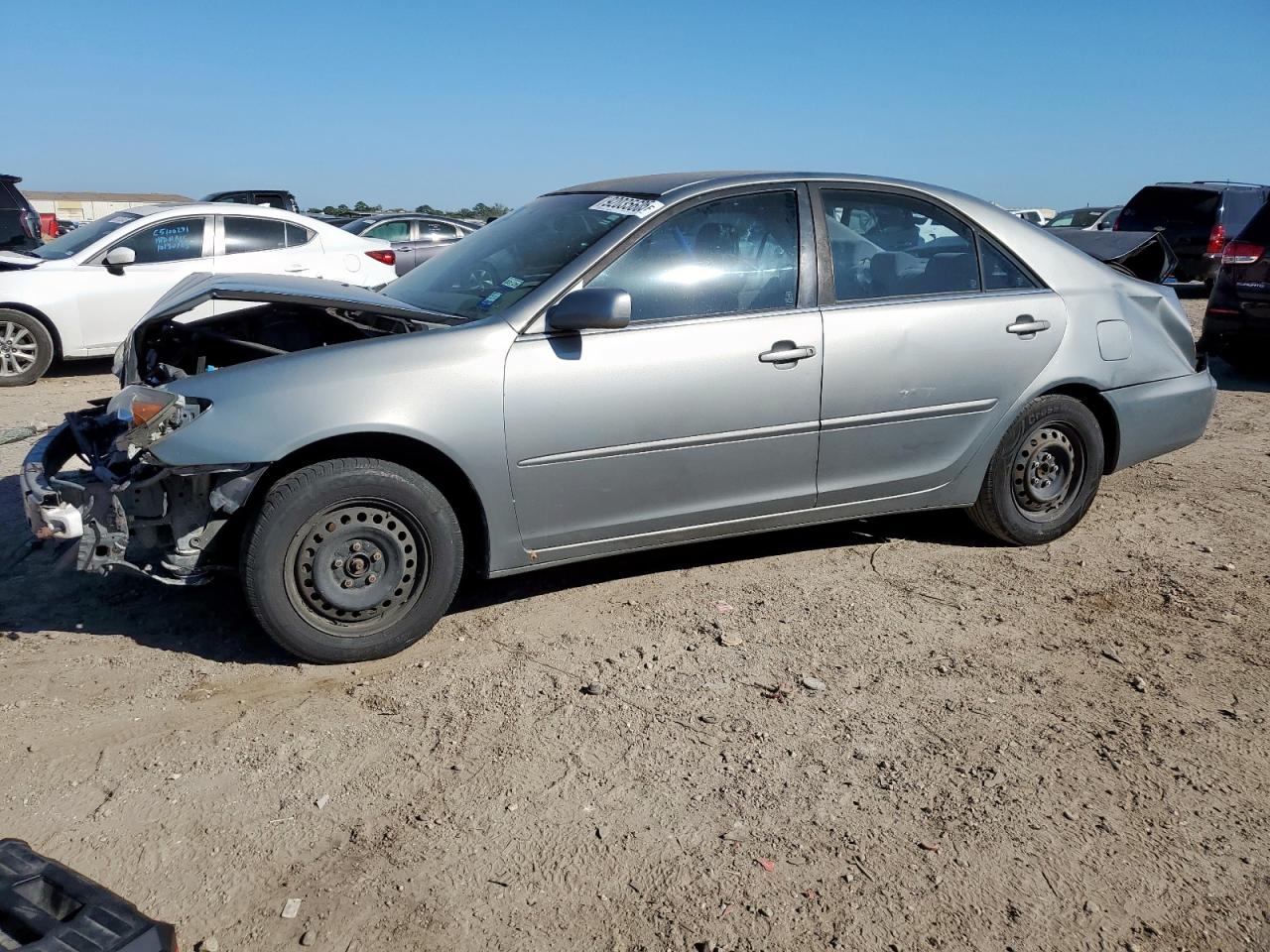 Toyota Camry Le Image 1