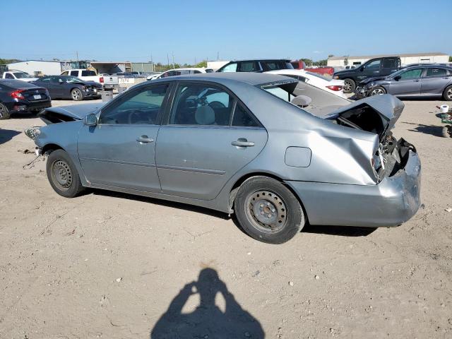 Toyota Camry Le Image 2