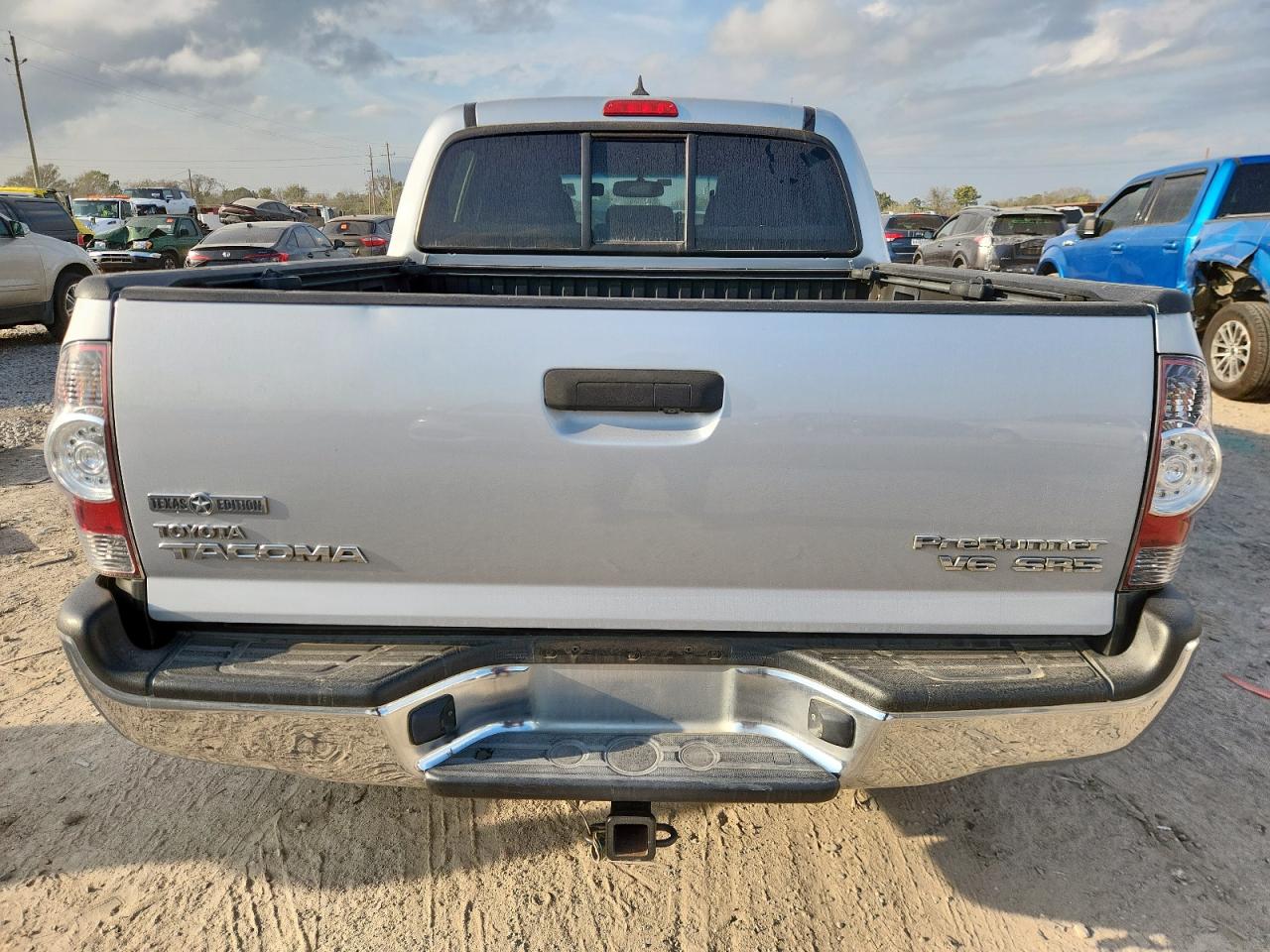 Toyota Tacoma Double Cab Prerunner Image 9