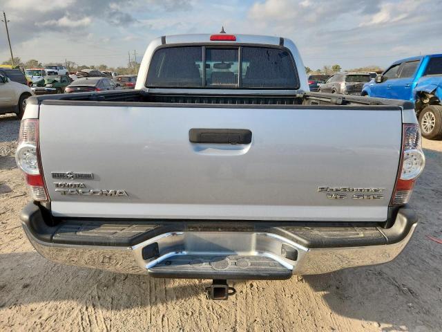 Toyota Tacoma Double Cab Prerunner Image 9