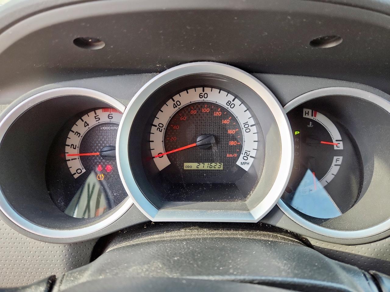 Toyota Tacoma Double Cab Prerunner Image 11