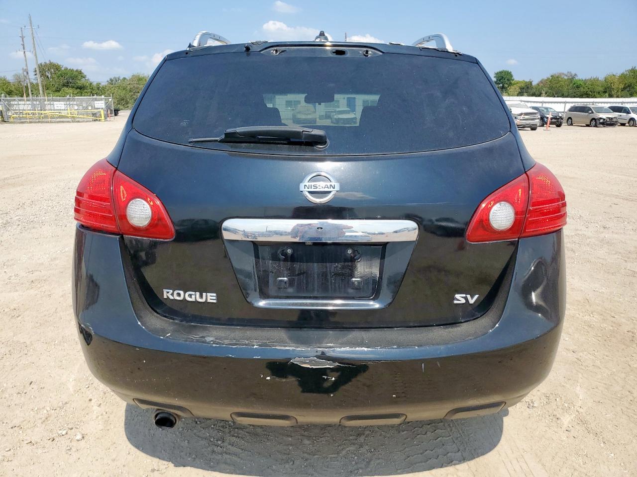 Nissan Rogue S Image 7
