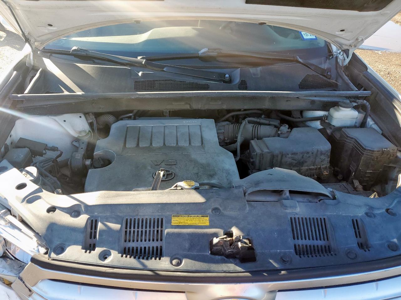 Toyota Highlander Base Image 11