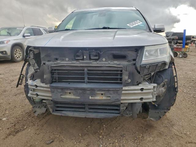 Ford Explorer Limited Image 12