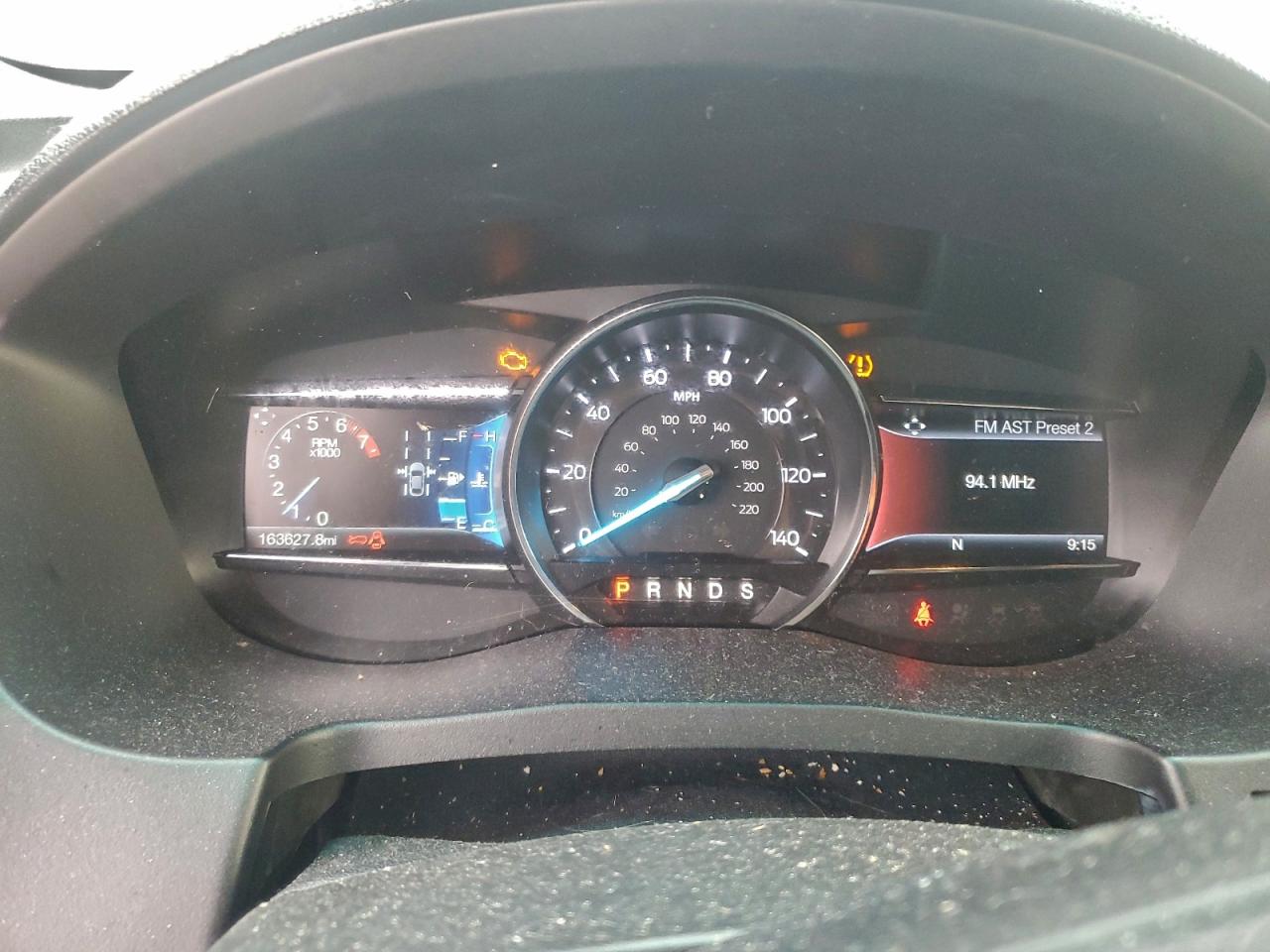 Ford Explorer Limited Image 13