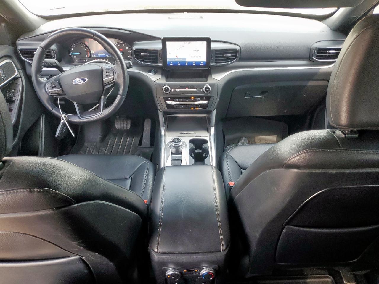 Ford Explorer Xlt Image 7