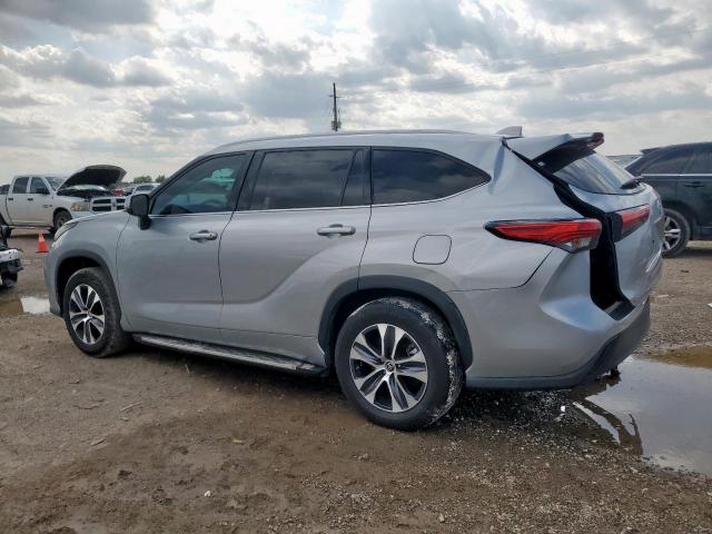 Toyota Highlander Hybrid Xle Image 2