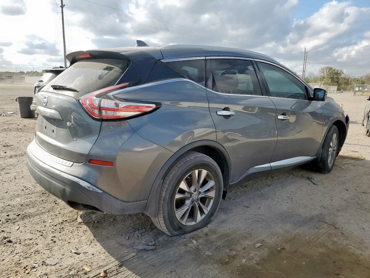 Nissan Murano S Image 3