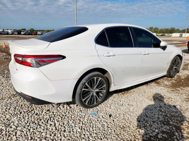 Toyota Camry L Image 12