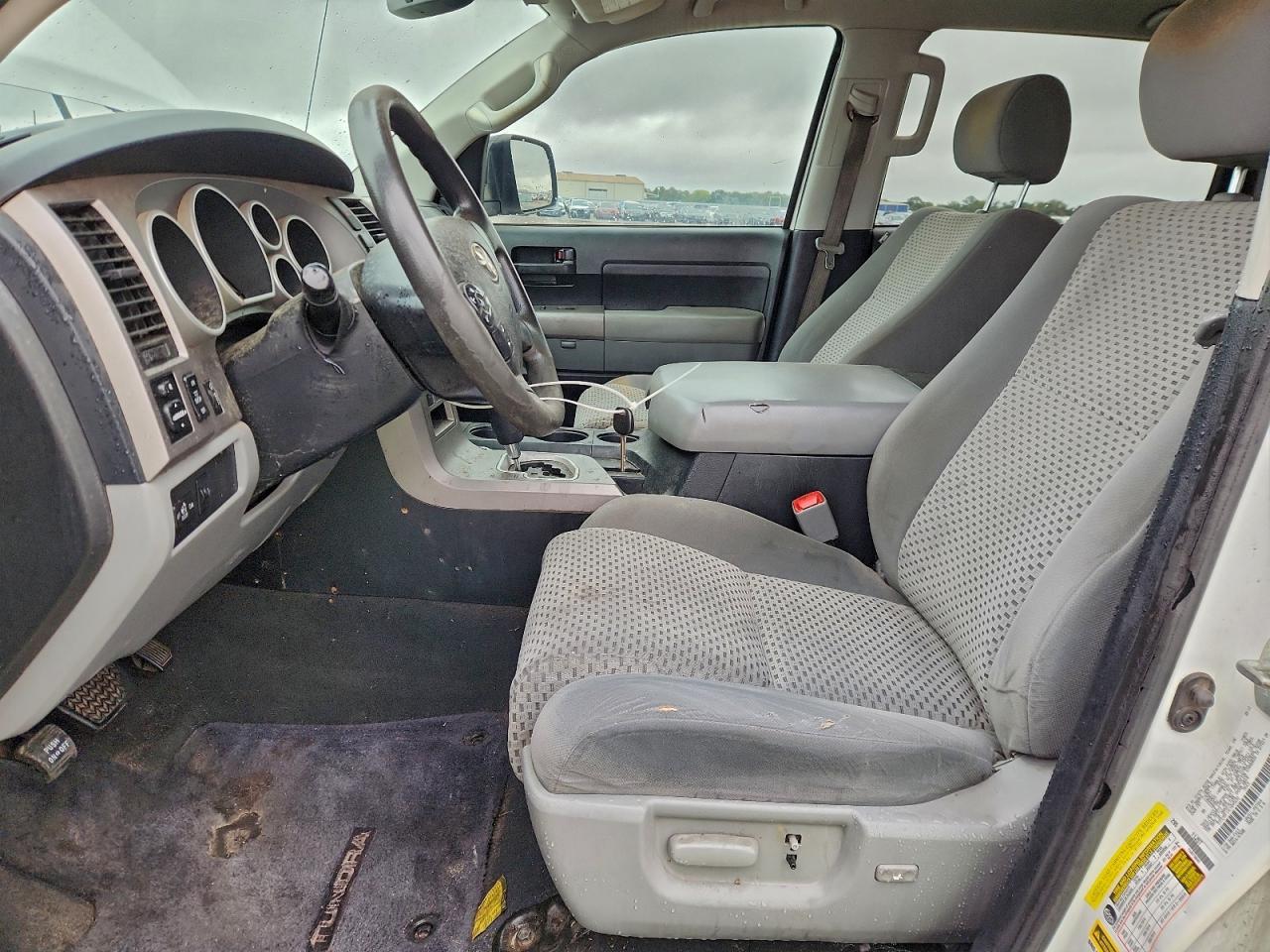 Toyota Tundra Crewmax Sr5 Image 8