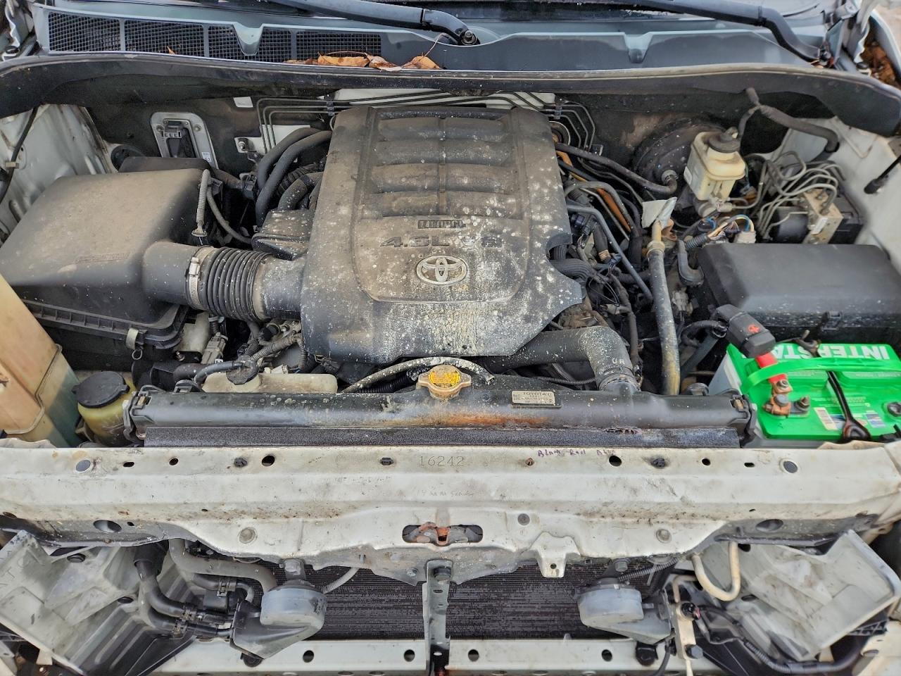 Toyota Tundra Crewmax Sr5 Image 9