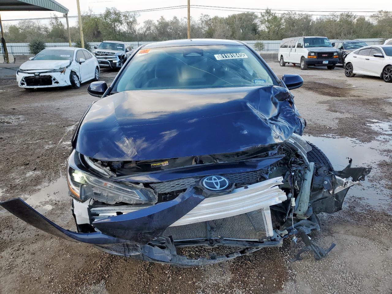 Toyota Corolla Le Image 3