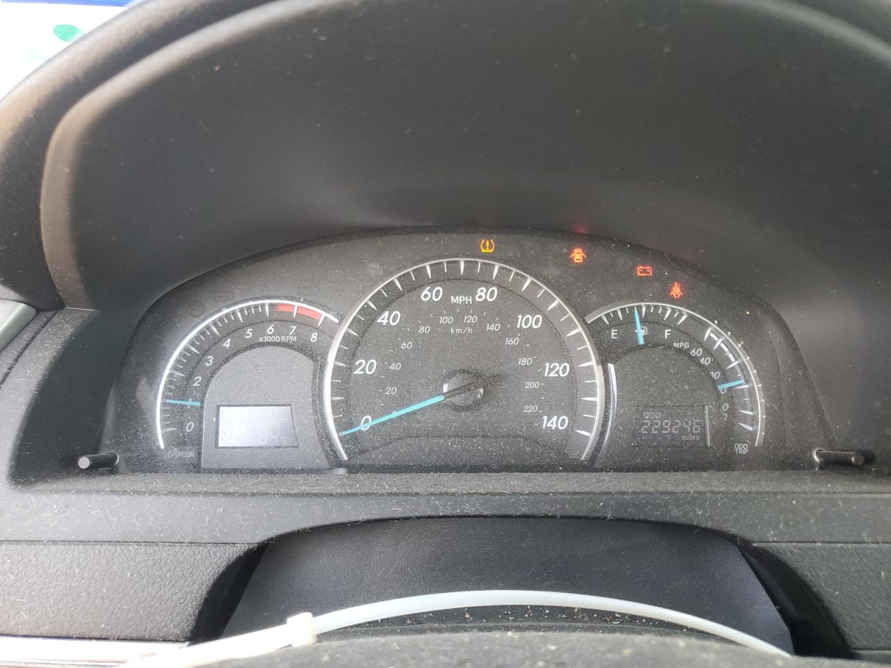 Toyota Camry Base Image 10