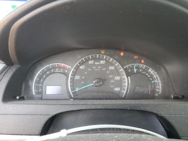 Toyota Camry Base Image 10