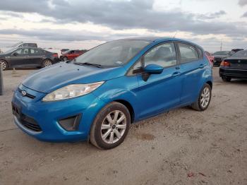  Salvage Ford Fiesta