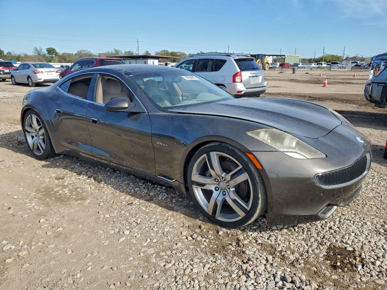 Fisker Automotive Karma Chic Image 2