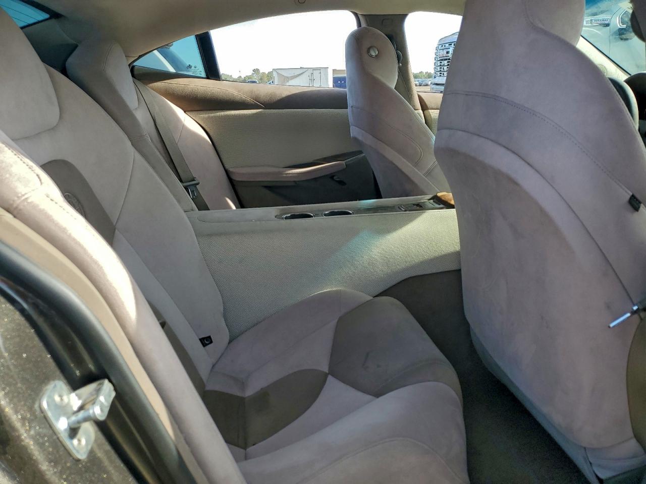 Fisker Automotive Karma Chic Image 8