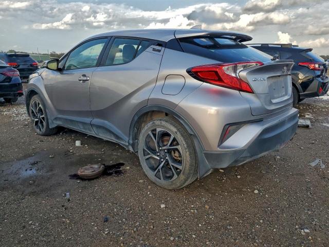 Toyota C-HR Xle Image 4