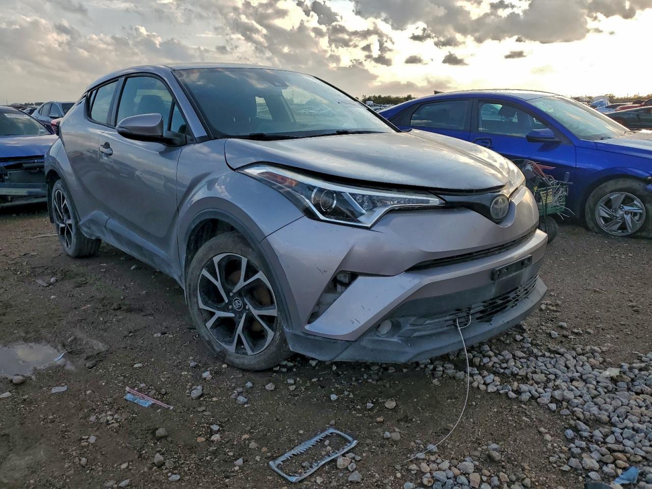 Toyota C-HR Xle Image 3