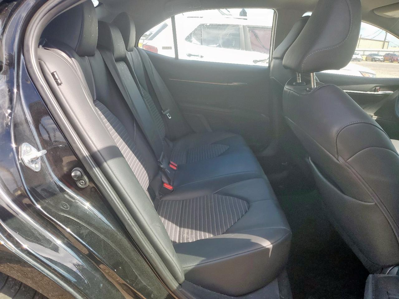 Toyota Camry Se Night Shade Image 6