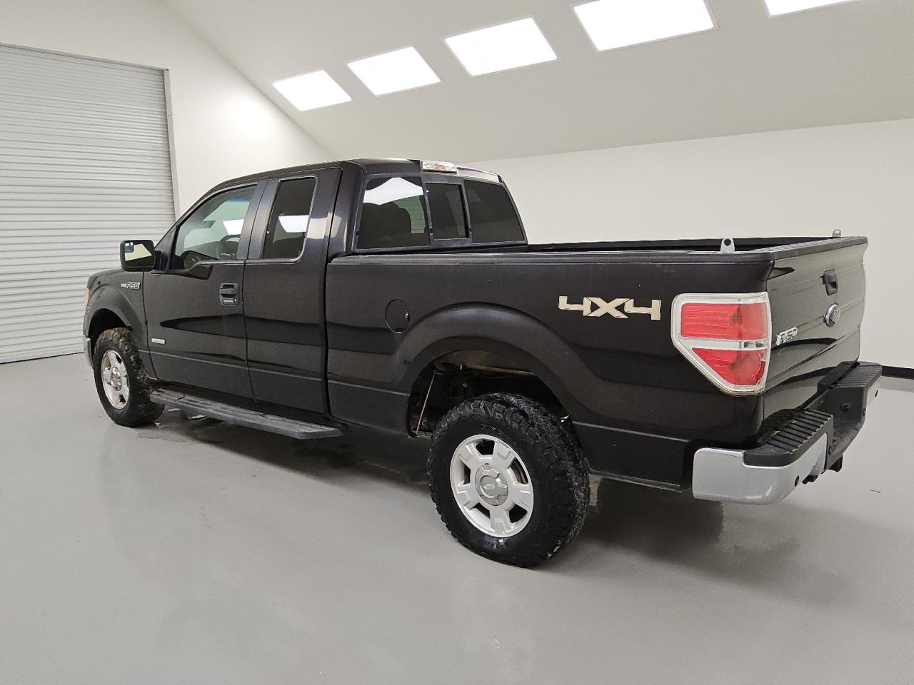 Ford F-150 Super Cab Image 3