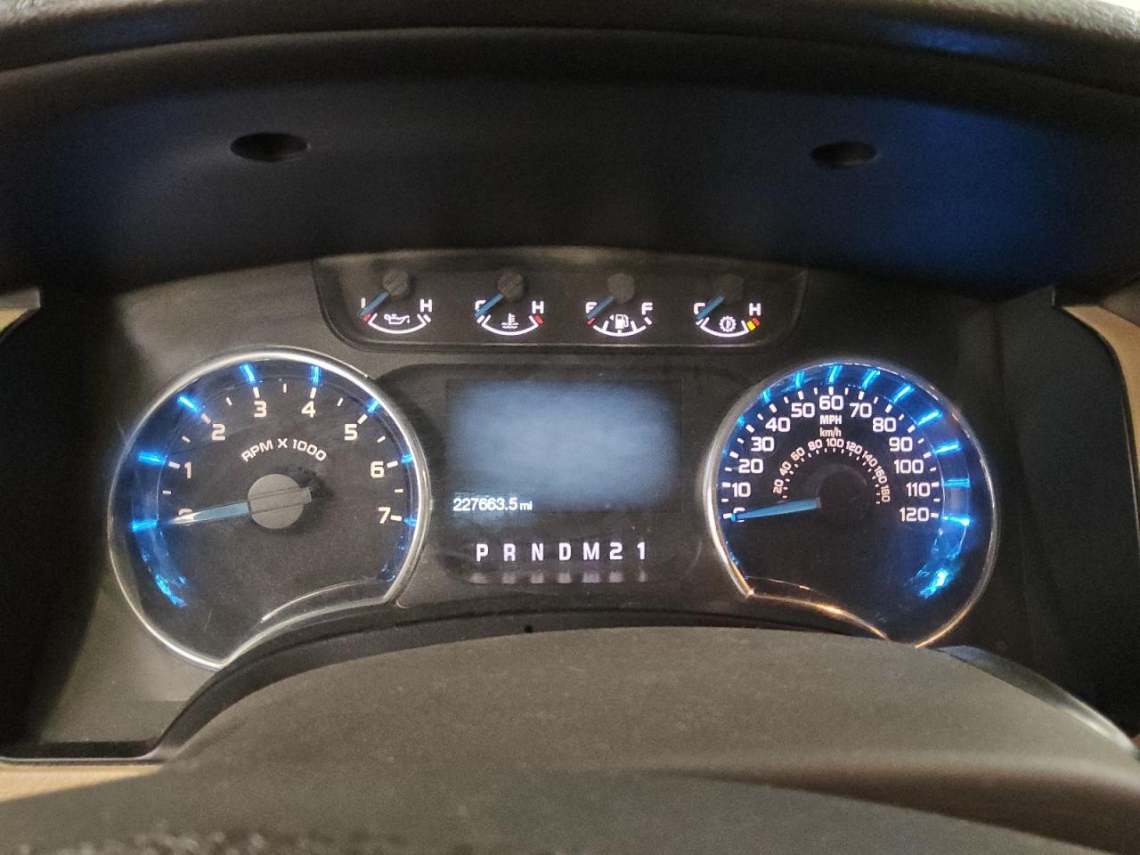 Ford F-150 Super Cab Image 12