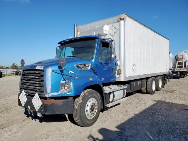  Salvage Freightliner 114sd