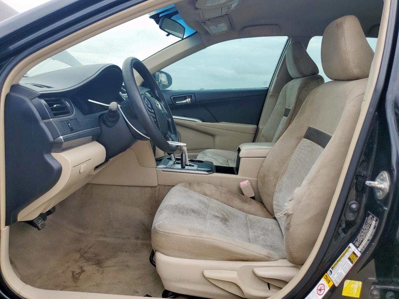 Toyota Camry Hybrid Image 3