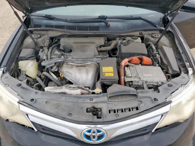 Toyota Camry Hybrid Image 7