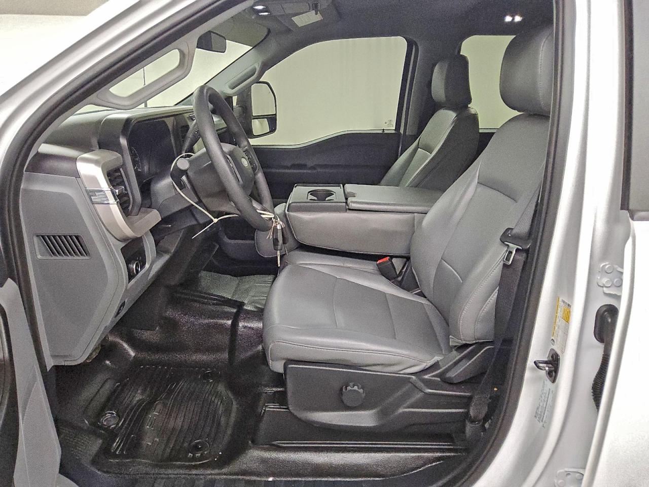 Ford F-250 Super Duty Image 10