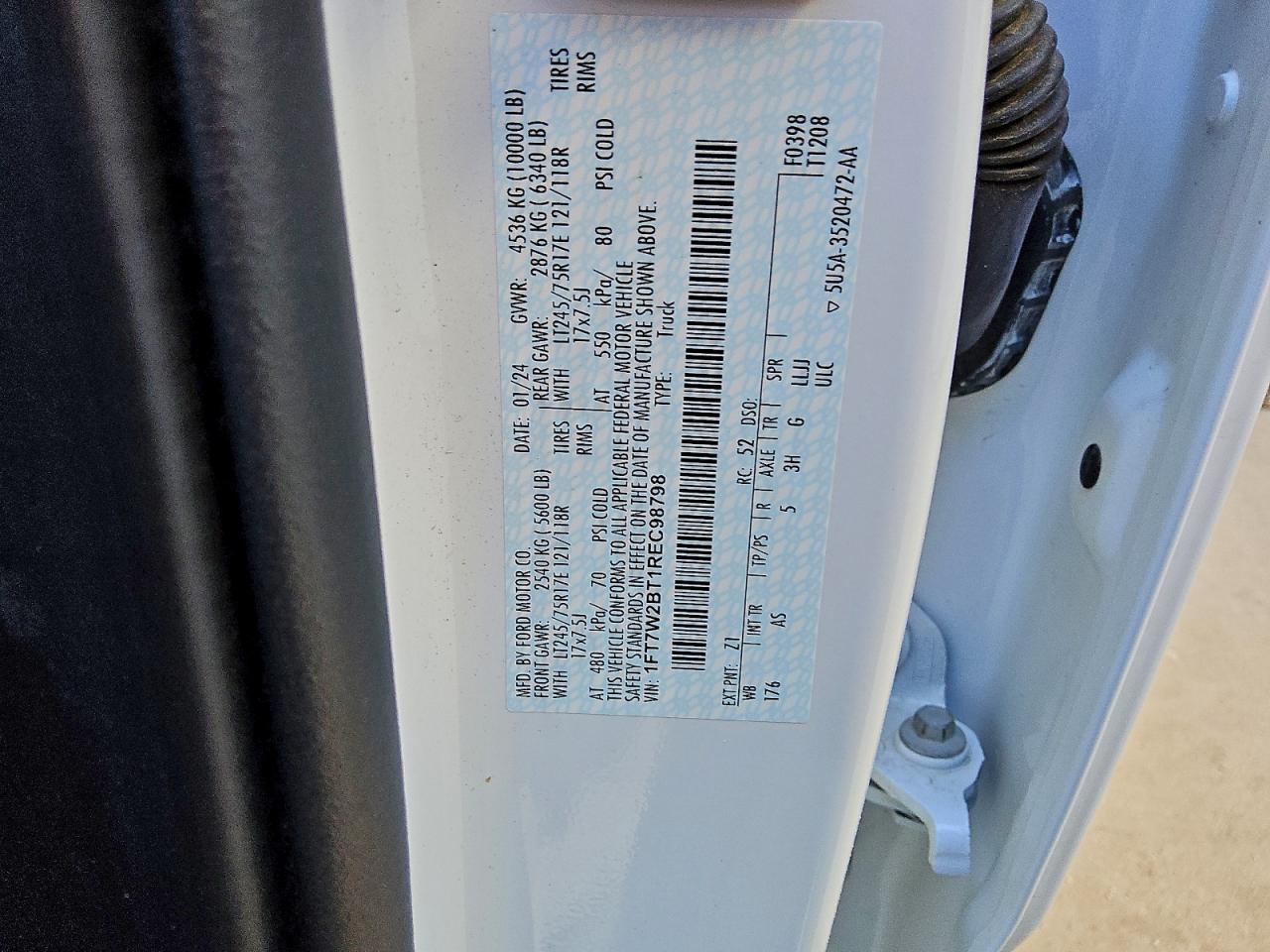 Ford F-250 Super Duty Image 12