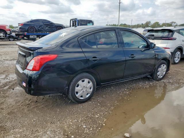 Nissan Versa S Image 2