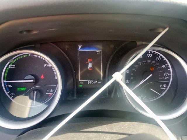 Toyota Camry Le Image 7