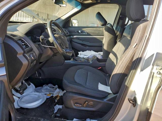 Ford Explorer Xlt Image 3