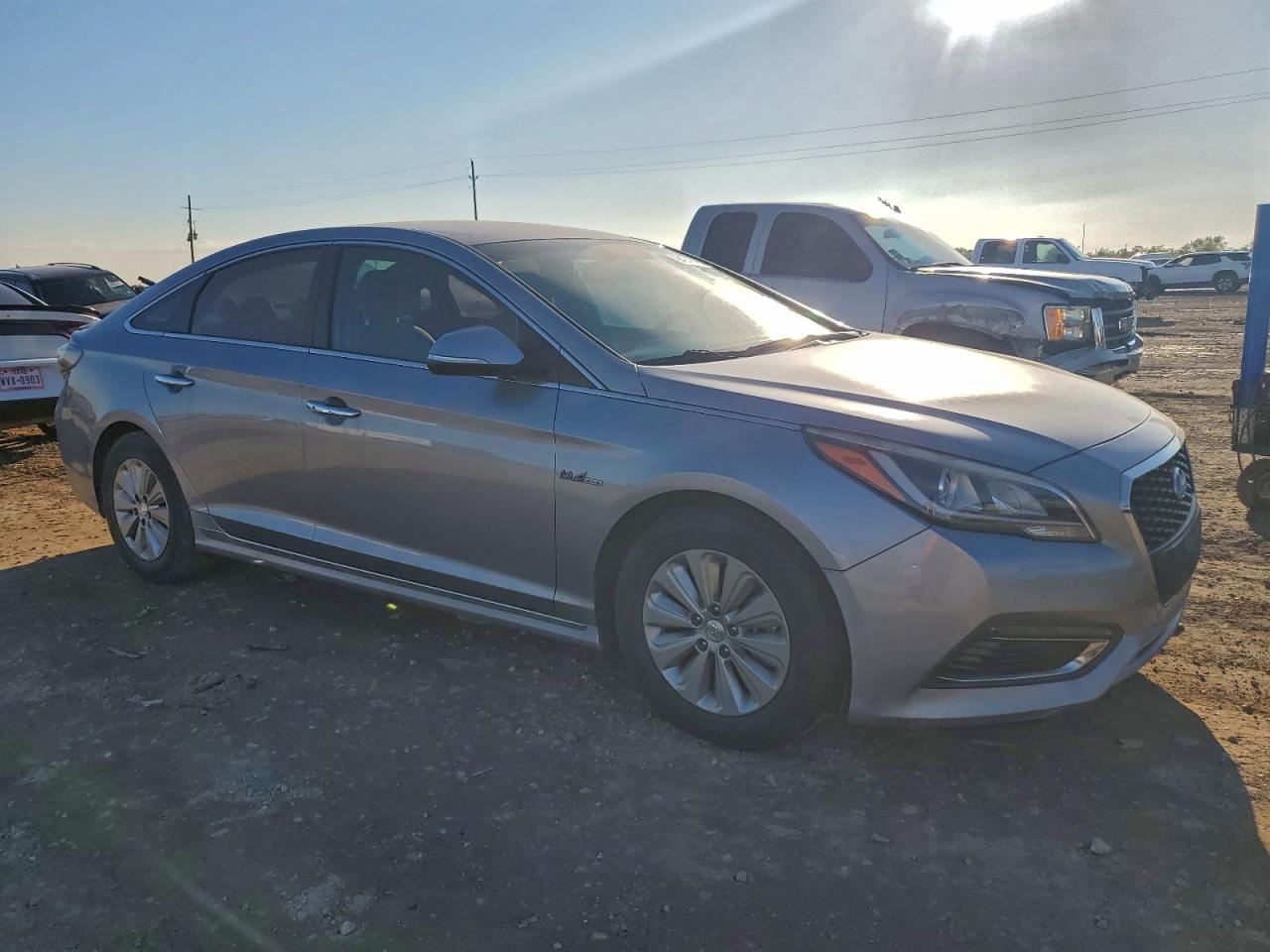 Hyundai SONATA Hybrid Image 3