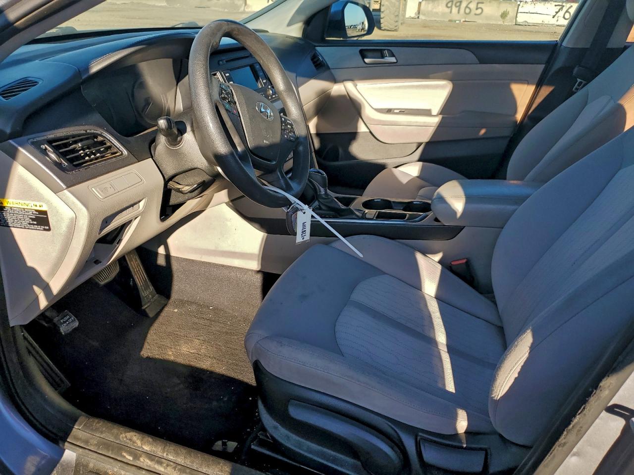 Hyundai SONATA Hybrid Image 9