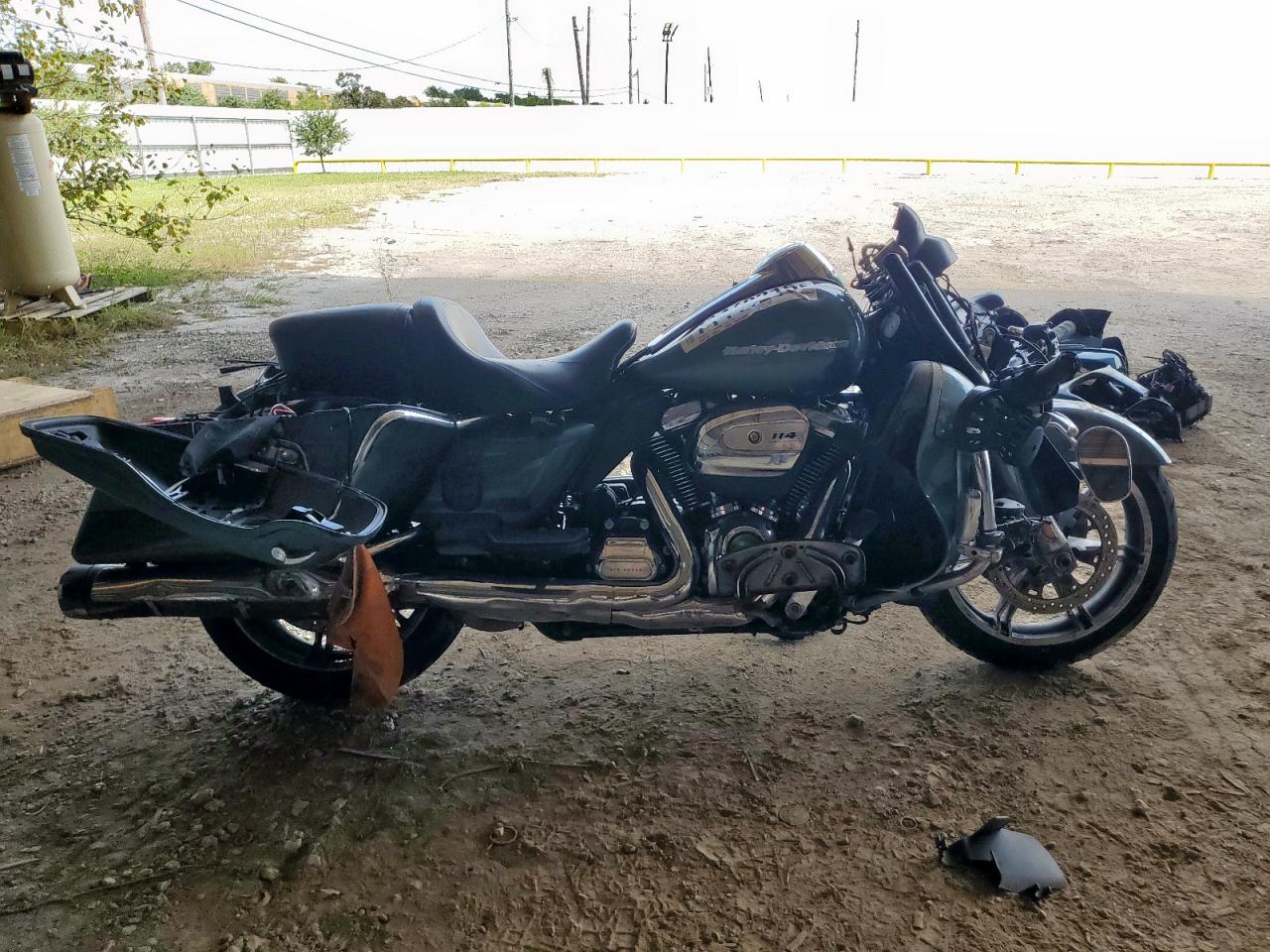 Harley-Davidson Fltrk Image 1