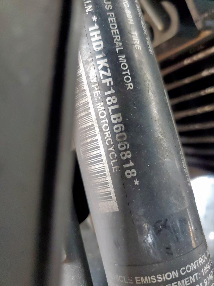 Harley-Davidson Fltrk Image 9