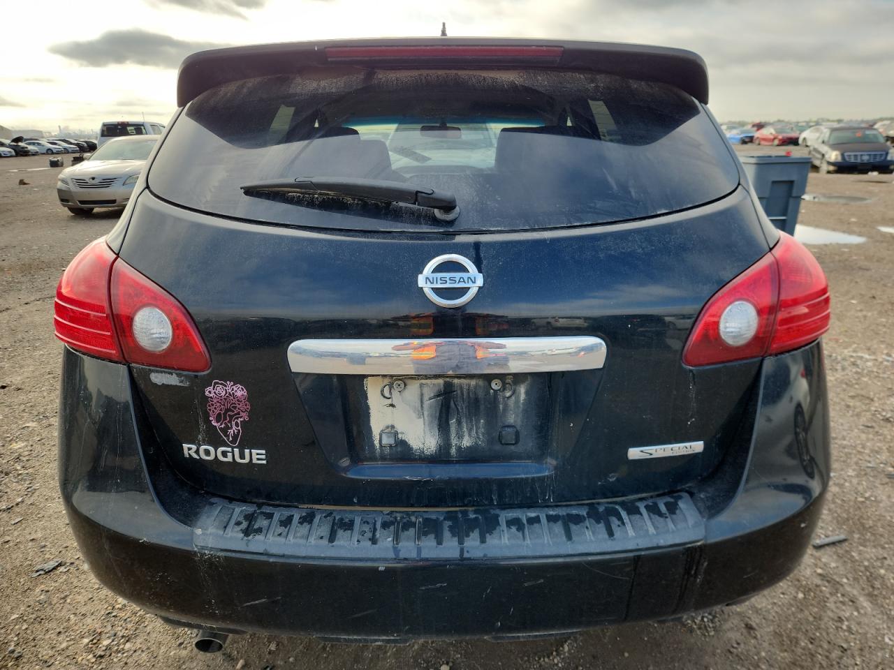 Nissan Rogue S Image 7